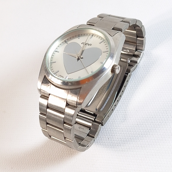 American Eagle Outfitters Ladies Stainless Steel Wrist Watch, New Battery - Picture 6 of 9